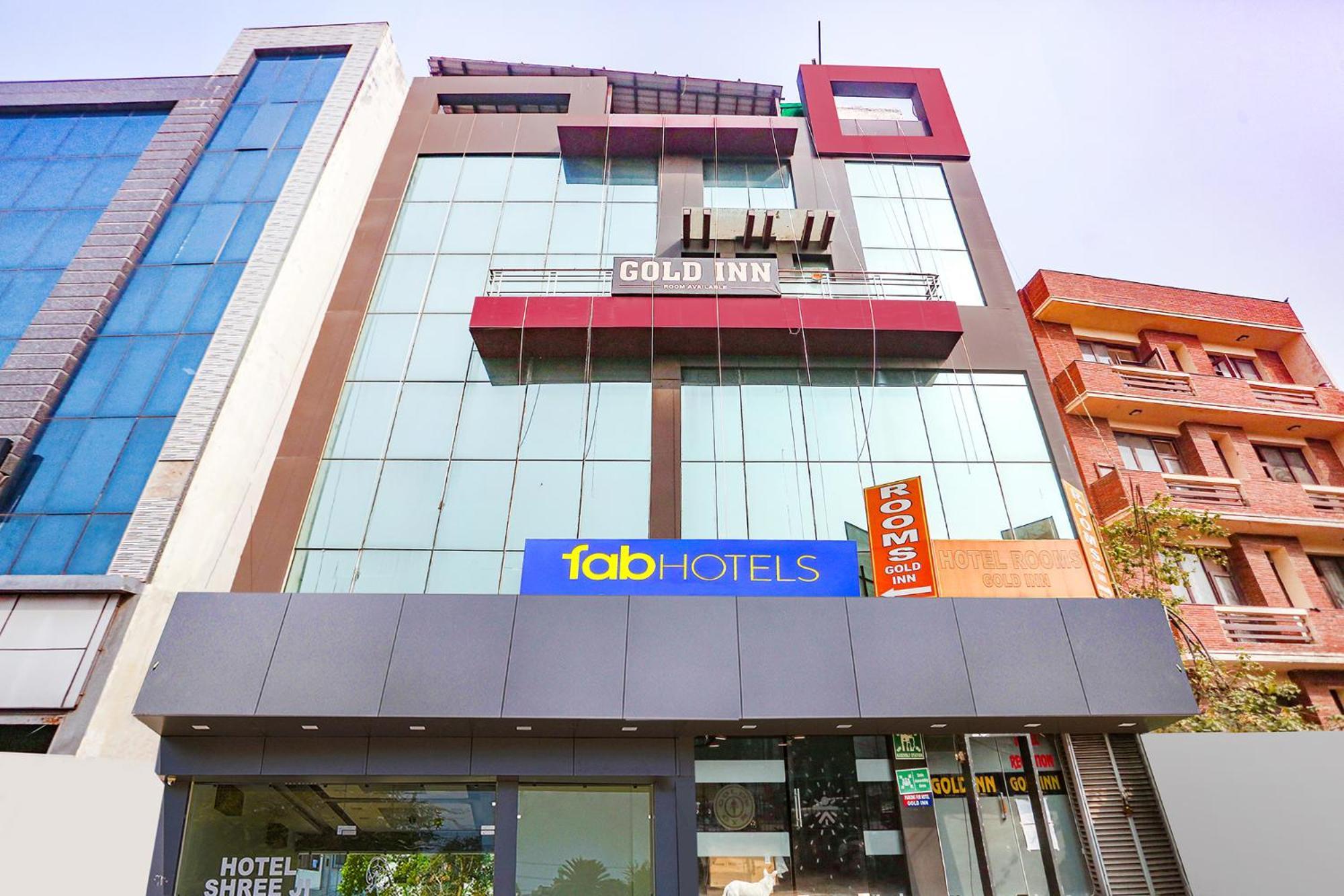 Fabhotel Gold Inn Janakpuri デリー エクステリア 写真