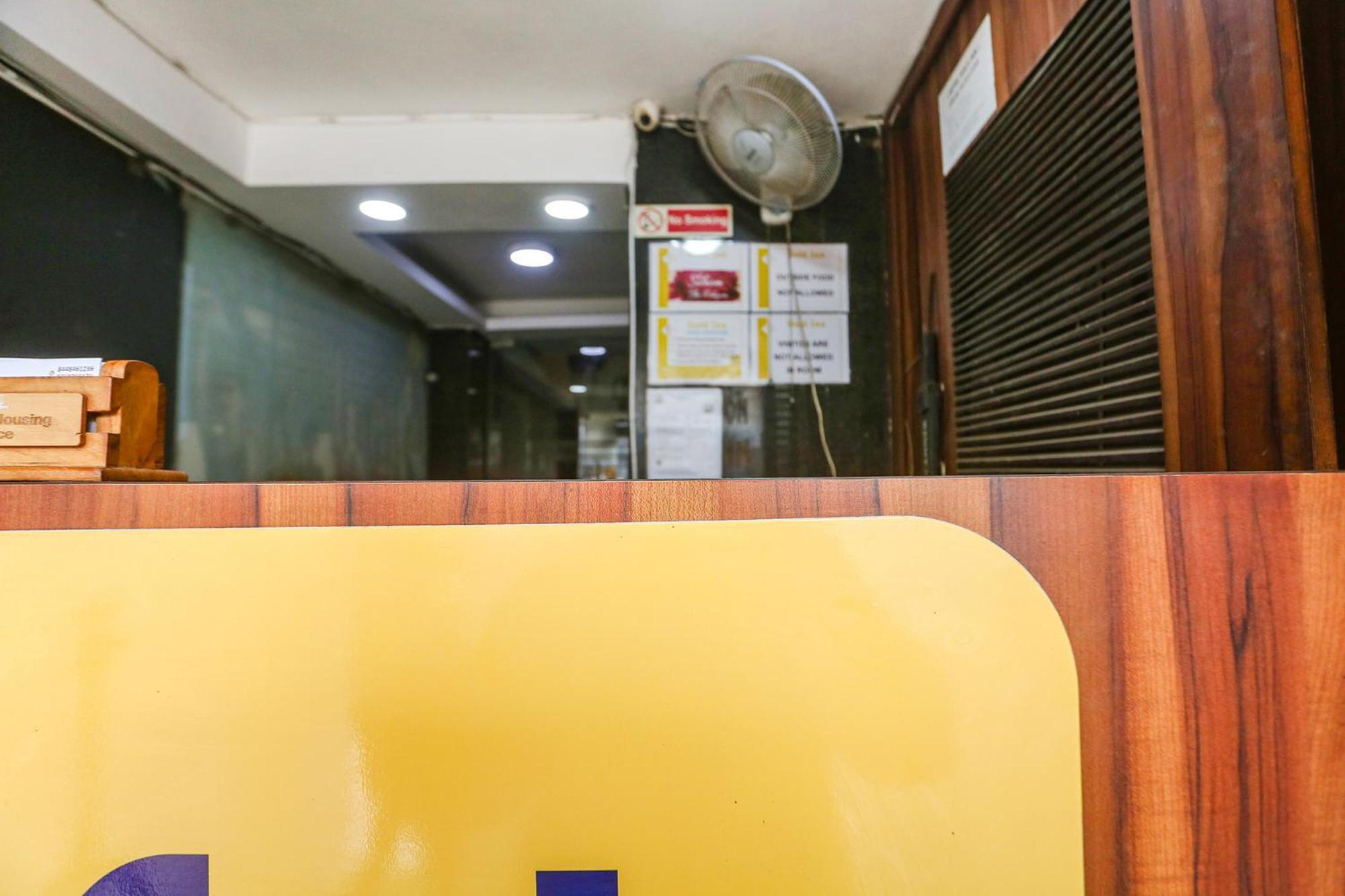 Fabhotel Gold Inn Janakpuri デリー エクステリア 写真